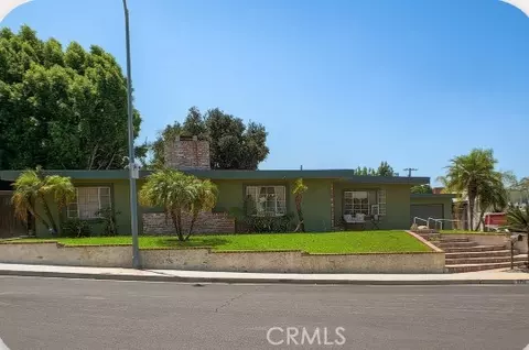 8110 Brownstone St, Sunland, CA 91040