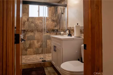 Bath - 6930 Balcom, Reseda, CA 91335 photo 2 of 6