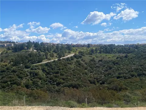 4 Coya Trl, Chatsworth, CA 91311 photo 3