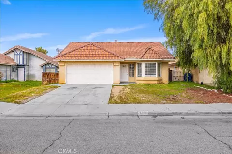 4817 Harbor Ct, Palmdale, CA 93552