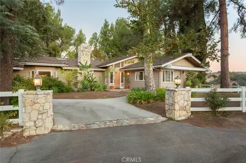 5798 Penland Rd, Hidden Hills, CA 91302