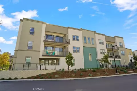 27410 N Merlin #205, Valencia, CA 91381