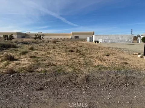 42901 6th St E, Lancaster, CA 93535