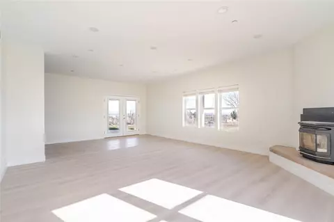 Living - 2575 Rale Dr, Palmdale, CA 93550 photo 3 of 5