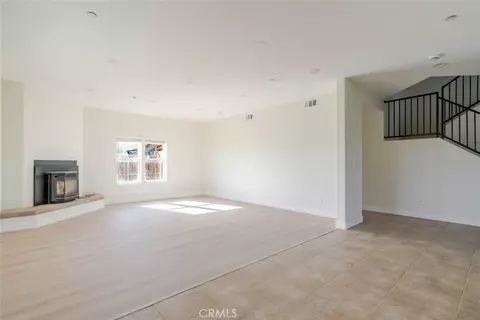 Living - 2575 Rale Dr, Palmdale, CA 93550 photo 2 of 5