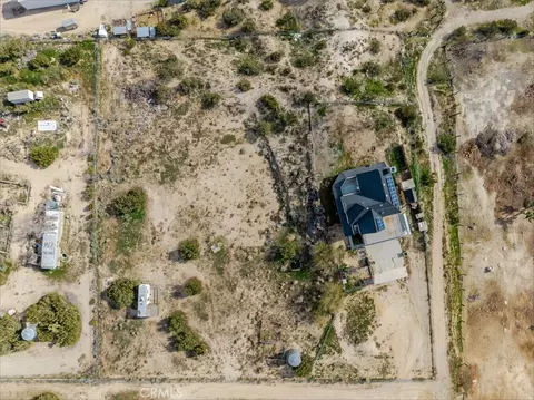 View/Area - 2575 Rale Dr, Palmdale, CA 93550 photo 2 of 5