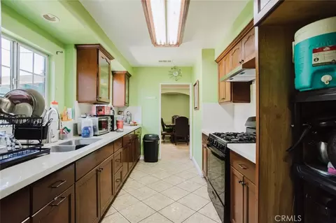 Entry Way - 11338 Dronfield Ave, Pacoima, CA 91331 photo 4 of 4
