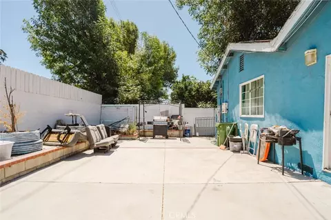 Exterior - 11338 Dronfield Ave, Pacoima, CA 91331 photo 5 of 8