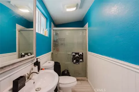 Bath - 11338 Dronfield Ave, Pacoima, CA 91331 photo 2 of 8