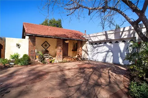 23545 Via Decano, Valencia, CA 91355
