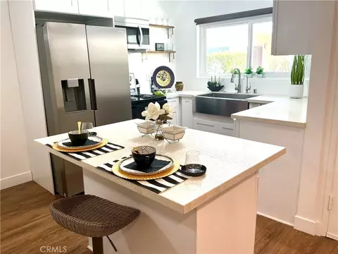 5232 Corteen Pl #7, Valley Village, CA 91607