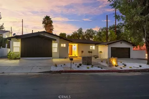 5115 Rigoletto St, Woodland Hills, CA 91364