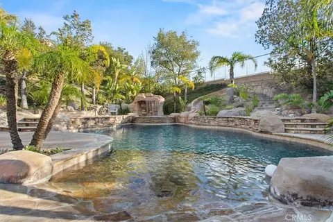 3308 Crosspointe Ct, Simi Valley, CA 93065