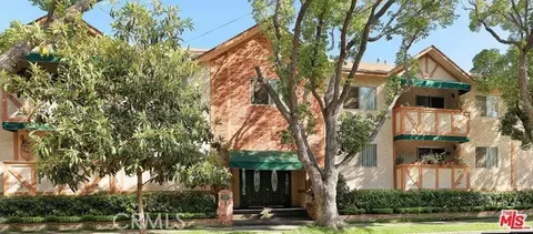 12030 Rochester Ave #110, Los Angeles, CA 90025