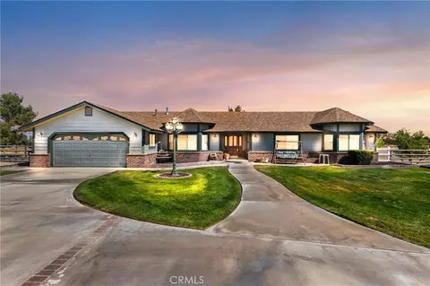 8727 W Avenue E12, Lancaster, CA 93536