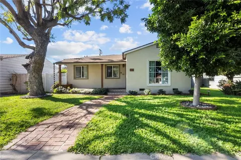 2871 Daisy Ave, Long Beach, CA 90806