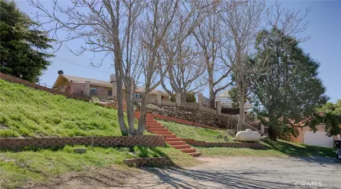 43134 Peek A Boo Rd, Lake Hughes, CA 93532