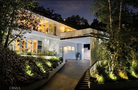 3839 Davana Rd, Sherman Oaks, CA 91423