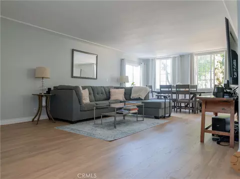 5050 Coldwater Cyn #102, Sherman Oaks, CA 91423