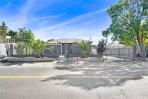 11068 Penrose St, Sun Valley, CA 91352