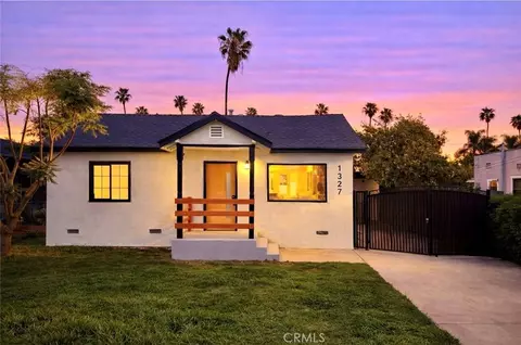 1327 W 97th St, Los Angeles, CA 90044