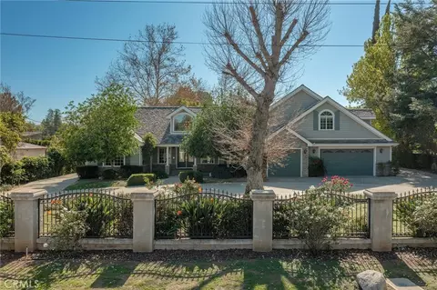 22944 Califa St, Woodland Hills, CA 91367