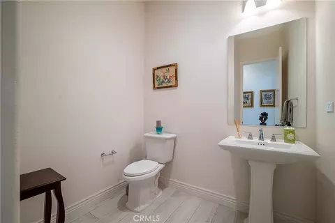 Bath - 20523 Stella, Saugus, CA 91350 photo 1 of 5