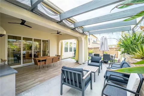 Exterior - 20523 Stella, Saugus, CA 91350 photo 4 of 12