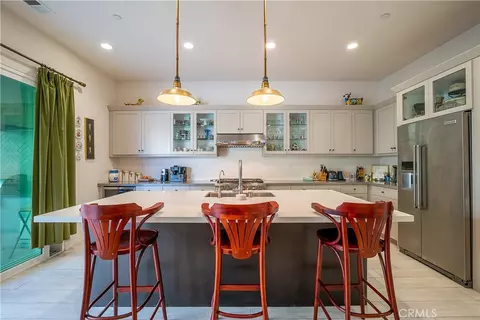 Kitchen - 20523 Stella, Saugus, CA 91350 photo 1 of 4