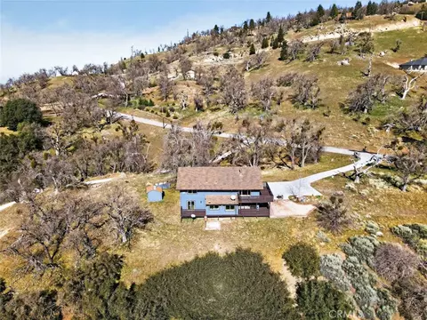View/Area - 30420 Starland Dr, Tehachapi, CA 93561 photo 1 of 7
