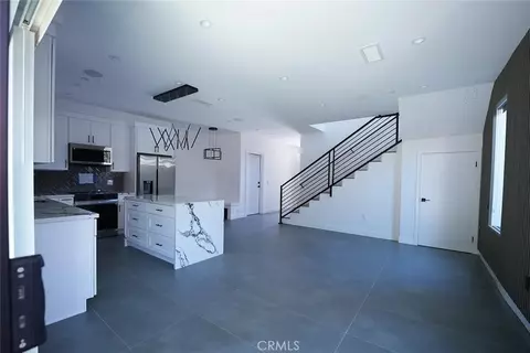 Entry Way - 8034 Fair Ave, Sun Valley, CA 91352 photo 3 of 8
