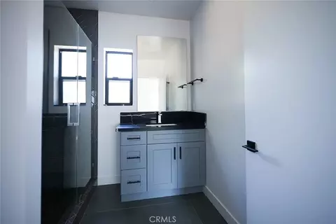 Bath - 8034 Fair Ave, Sun Valley, CA 91352 photo 3 of 3