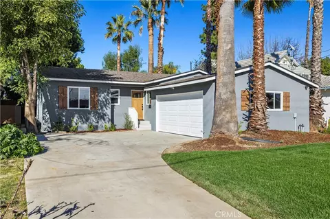 15933 Haynes St, Van Nuys, CA 91406