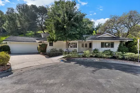 4775 Regalo Rd, Woodland Hills, CA 91364