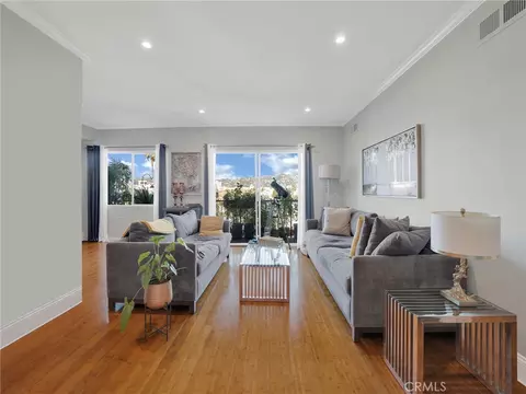 1115 S Elm #516, Los Angeles, CA 90035