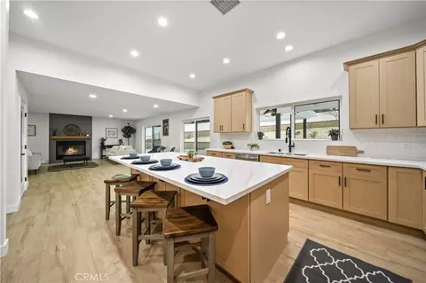 Kitchen - 33344 Rose Ave, Acton, CA 93510 photo 7 of 8