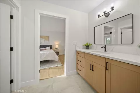 Bath - 33344 Rose Ave, Acton, CA 93510 photo 6 of 9