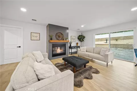 Living - 33344 Rose Ave, Acton, CA 93510 photo 4 of 5