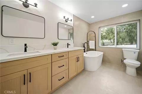 Bath - 33344 Rose Ave, Acton, CA 93510 photo 2 of 9