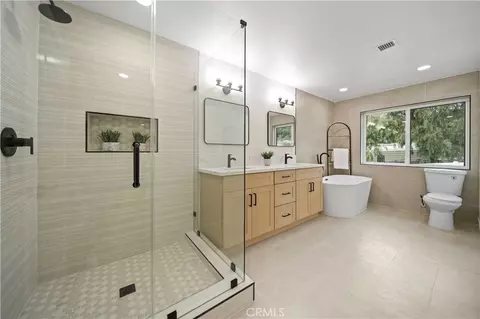 Bath - 33344 Rose Ave, Acton, CA 93510 photo 1 of 9