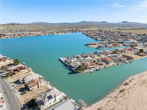 1 Silver Lake Pkwy, Helendale, CA 92342