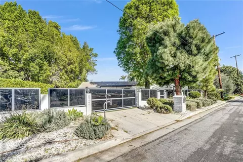 23245 Gonzales Dr, Woodland Hills, CA 91367