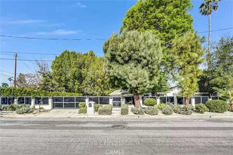 23245 Gonzales Dr, Woodland Hills, CA 91367