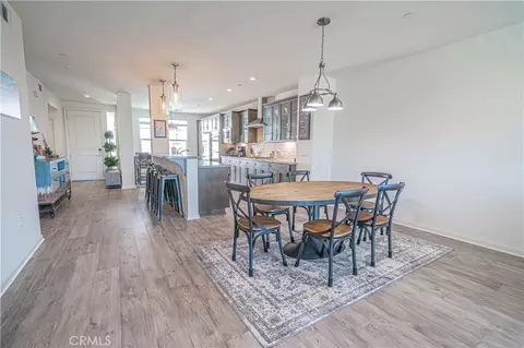 Dining - 4060 Tradewinds Dr, Oxnard, CA 93035 photo 1 of 2