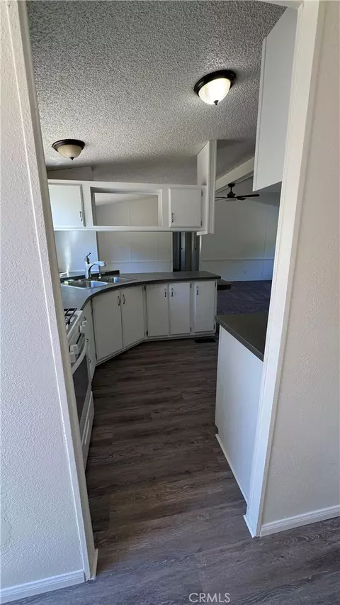 Kitchen - 2720 Lebec Oaks Rd, Lebec, CA 93243 photo 1 of 2