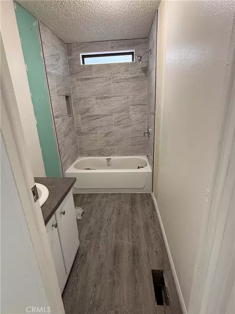 Bath - 2720 Lebec Oaks Rd, Lebec, CA 93243 photo 2 of 2