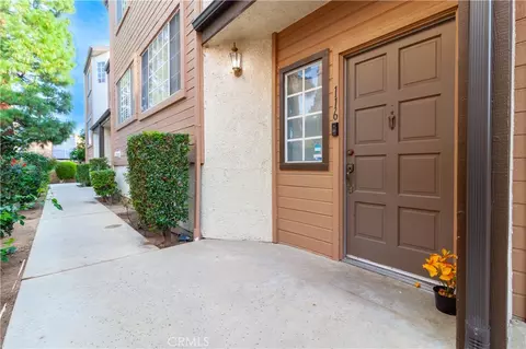 7658 Topanga Cyn #116, Canoga Park, CA 91304