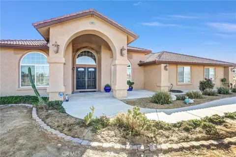 15813 Willow St, Hesperia, CA 92345