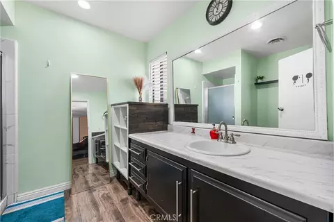 Bath - 45228 Lorimer, Lancaster, CA 93534 photo 1 of 2