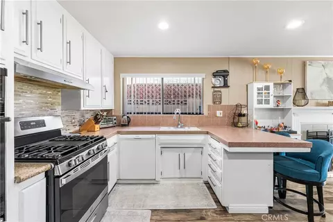 Kitchen - 45228 Lorimer, Lancaster, CA 93534 photo 5 of 5